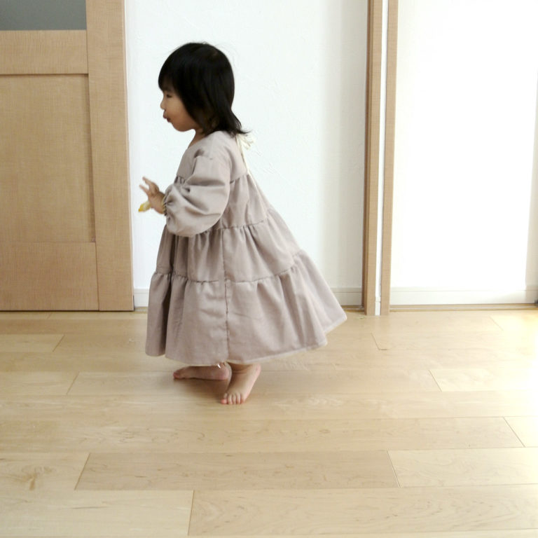 04-00tiered-poone-pspecs